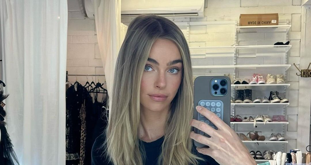 Elizabeth Turner: Discover the Stunning Model’s Journey